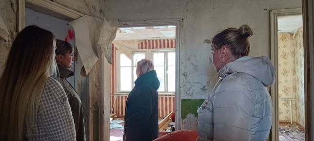 Отдел культуры, спорта и молодёжной политики совместно с сотрудниками отдела жизнеобеспечения пгт Кленовый, ОМВД России «Ровеньковский» и «Семейный центр» г. Ровеньки, в рамках Всероссийской акции «Безопасность детства»...