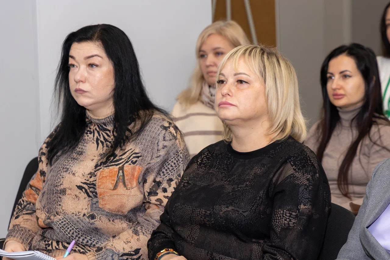 Родители ЛНР приняли участие во Всероссийской встрече с руководителем Рособрнадзора Родители ЛНР приняли участие во Всероссийской встрече с руководителем Рособрнадзора