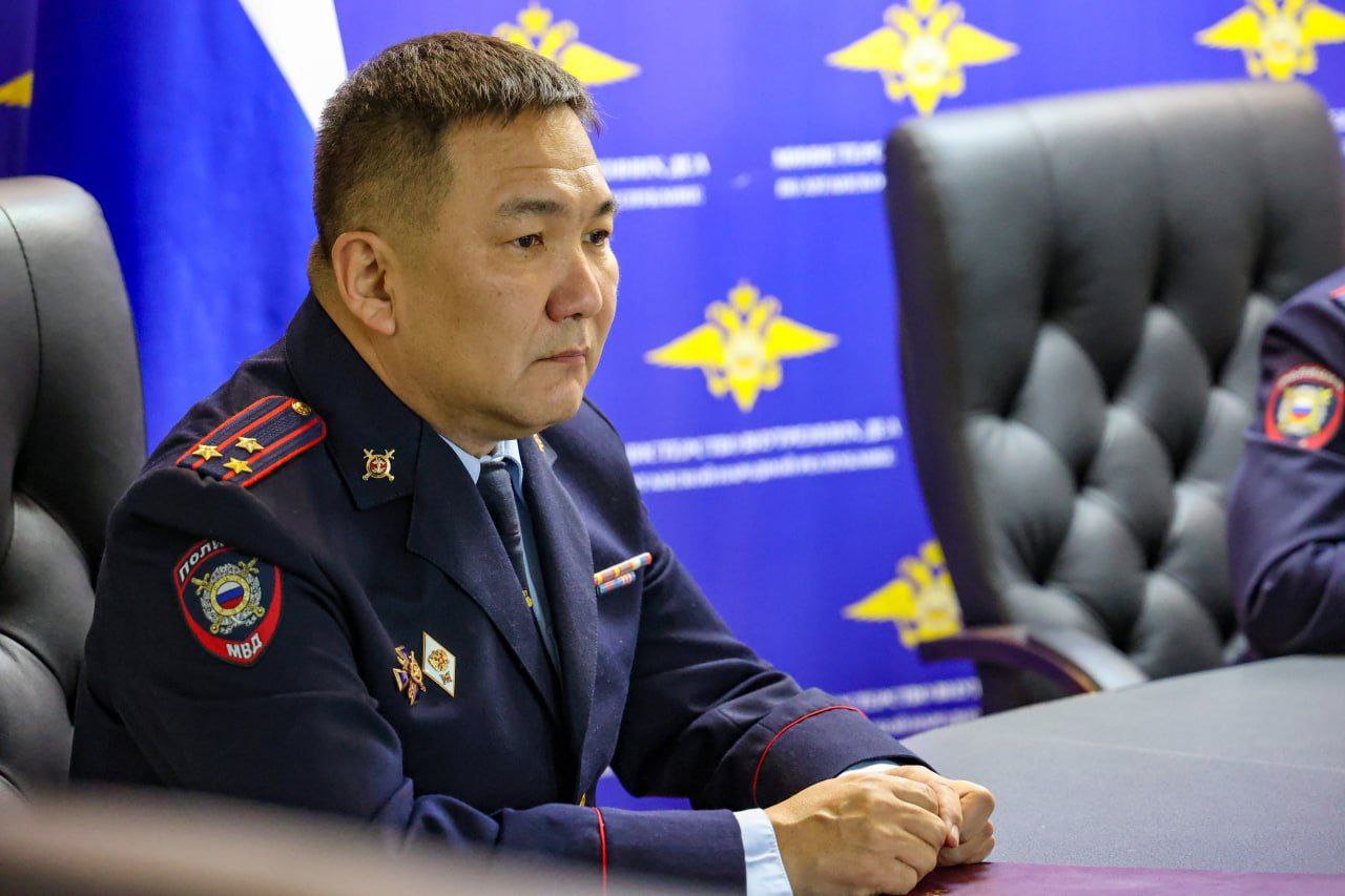 111111 Сергей Чернозуб вручил почётные грамоты и благодарности отличившимся участковым уполномоченным полиции региона 111111 Сергей Чернозуб вручил почётные грамоты и благодарности отличившимся участковым уполномоченным полиции региона