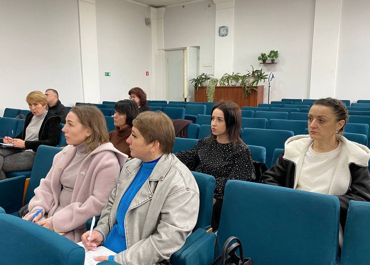 В Новоайдарском округе обсудили вопросы, связанные с имущественными отношениями В Новоайдарском округе обсудили вопросы, связанные с имущественными отношениями