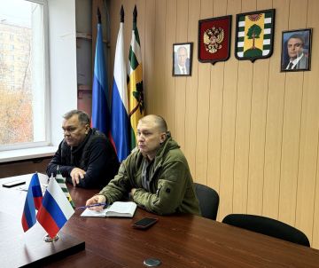 Евгений Шаталин: Провел рабочее совещание с участием руководителей ключевых предприятий и организаций ЖКХ города Рубежного