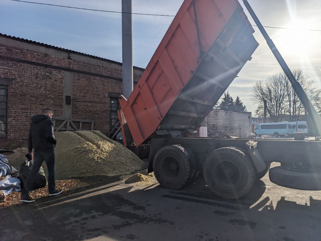 МУП «Луганскгортранс» начал активную подготовку к зиме МУП «Луганскгортранс» начал активную подготовку к зиме