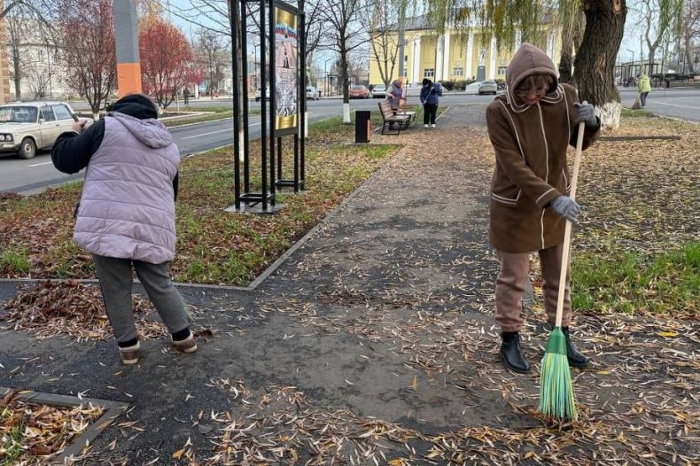 В Червонопартизанске провели субботник В Червонопартизанске провели субботник