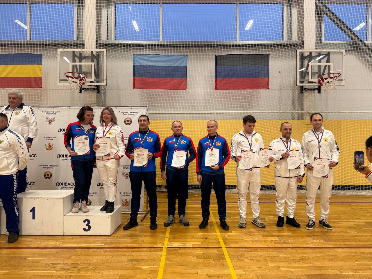 Команда ЛНР заняла III место на Спартакиаде госслужащих «Содружества Донбасс» Команда ЛНР заняла III место на Спартакиаде госслужащих «Содружества Донбасс»