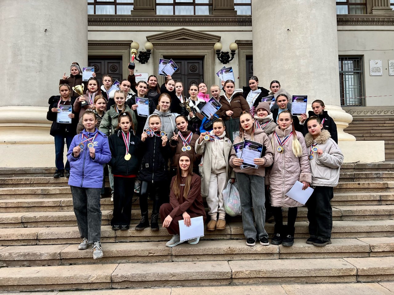 Образцовый коллектив современного эстрадного танца "ЖАРА" Дворца культуры им. Горького пгт Крепенский успешно выступил на Всероссийском конкурсе хореографического искусства "Planet Dance", который проходил 16 ноября в... Образцовый коллектив современного эстрадного танца "ЖАРА" Дворца культуры им. Горького пгт Крепенский успешно выступил на Всероссийском конкурсе хореографического искусства "Planet Dance", который проходил 16 ноября в...