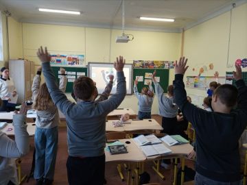 Акция-флешмоб «По порядку стройся в ряд! На зарядку всем подряд!»