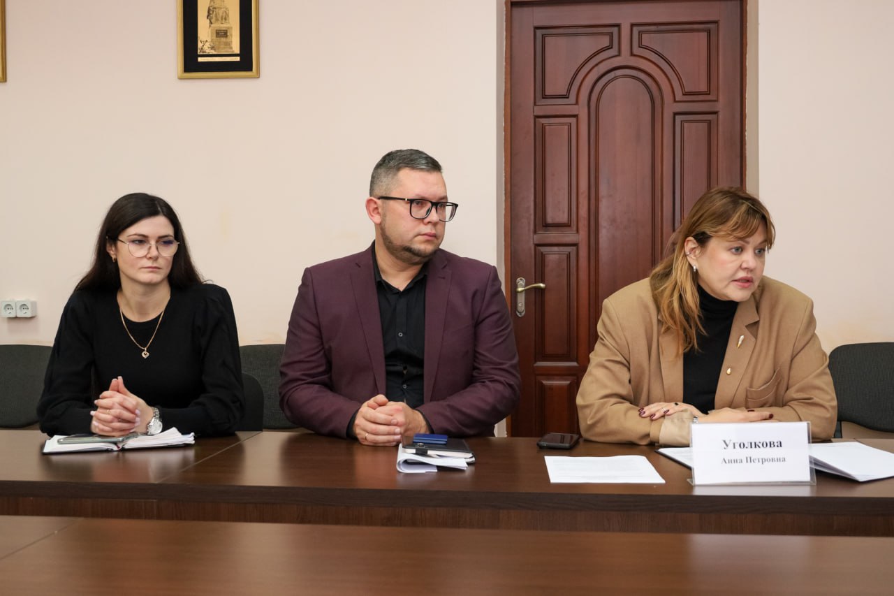 В Комитете по экономической политике был рассмотрен ряд важных для развития республики вопросов В Комитете по экономической политике был рассмотрен ряд важных для развития республики вопросов