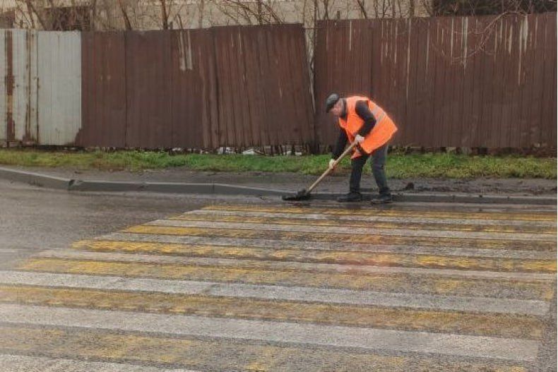 В Свердловском муниципальном округе продолжаются работы по благоустройству В Свердловском муниципальном округе продолжаются работы по благоустройству