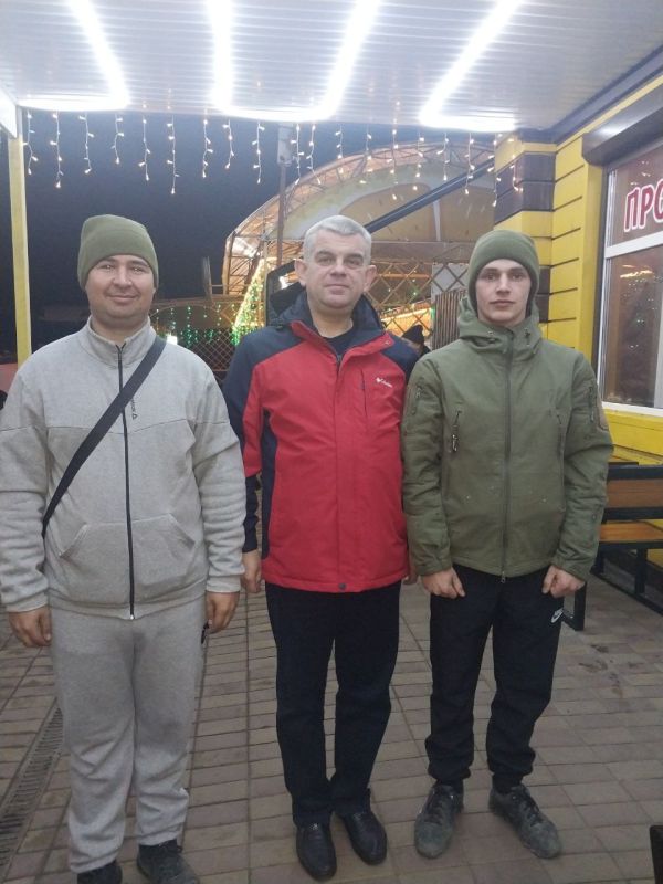 Новобранцы становятся в строй в Год защитника Отечества!