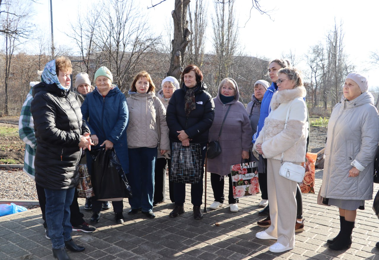 В сквере Победы высадили Материнскую аллею памяти В сквере Победы высадили Материнскую аллею памяти