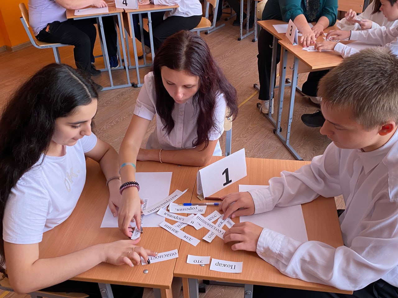 В ГБОУ ЛНР "ЛСШ №27" были проведены мероприятия по противопожарной безопасности для обучающихся, педагогов школы, а также родительской общественности В ГБОУ ЛНР "ЛСШ №27" были проведены мероприятия по противопожарной безопасности для обучающихся, педагогов школы, а также родительской общественности