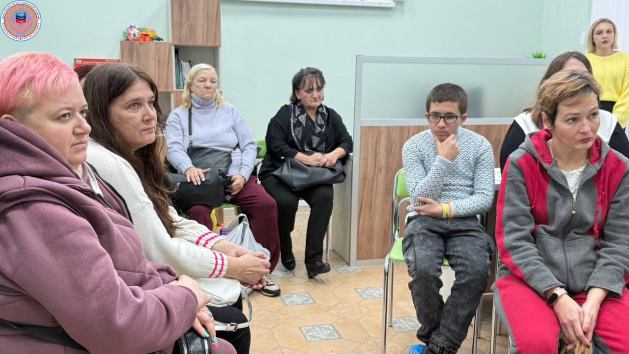 Круглый стол ко Всероссийскому дню правовой помощи детям Круглый стол ко Всероссийскому дню правовой помощи детям