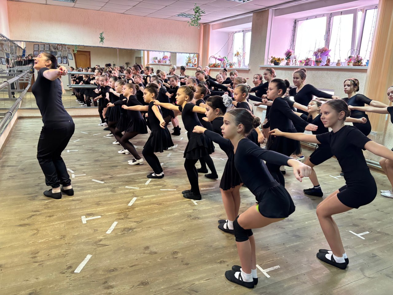 В Перевальской детской школе искусств началась неделя мастер-классов В Перевальской детской школе искусств началась неделя мастер-классов