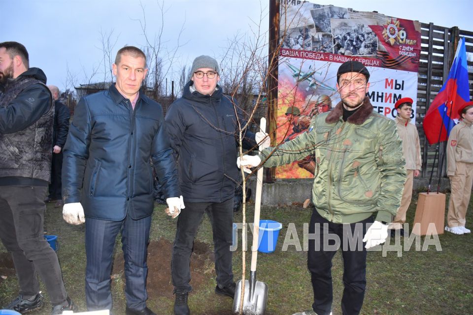 В рамках Года Защитника Отечества в Первомайске состоялось торжественное открытие Сквера памяти героев В рамках Года Защитника Отечества в Первомайске состоялось торжественное открытие Сквера памяти героев