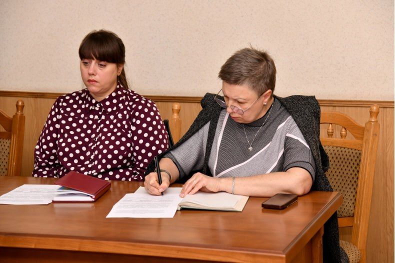 В Свердловском муниципальном округе ЛНР обсудили противодействие задолженности по зарплате В Свердловском муниципальном округе ЛНР обсудили противодействие задолженности по зарплате