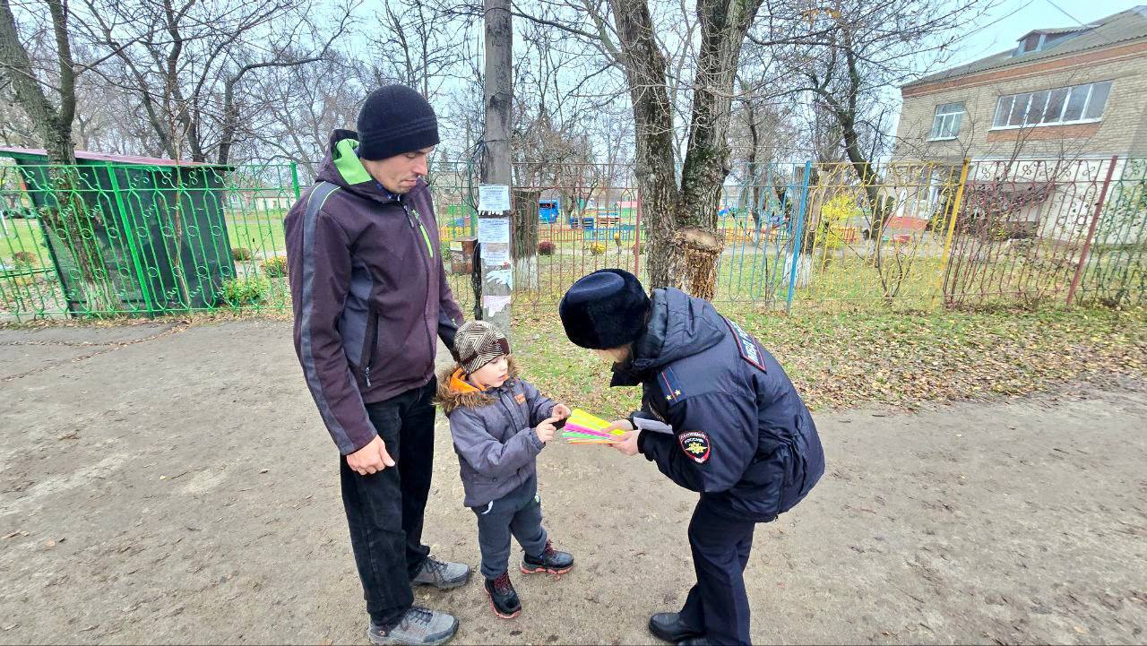Безопасность детей на дороге: утренний рейд Центра ДиТН, ПБДД ГИБДД МВД по ЛНР Безопасность детей на дороге: утренний рейд Центра ДиТН, ПБДД ГИБДД МВД по ЛНР