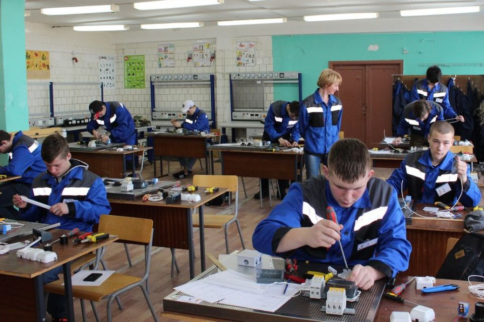 В Госдуме принят закон о повышении доступности обучения рабочим профессиям