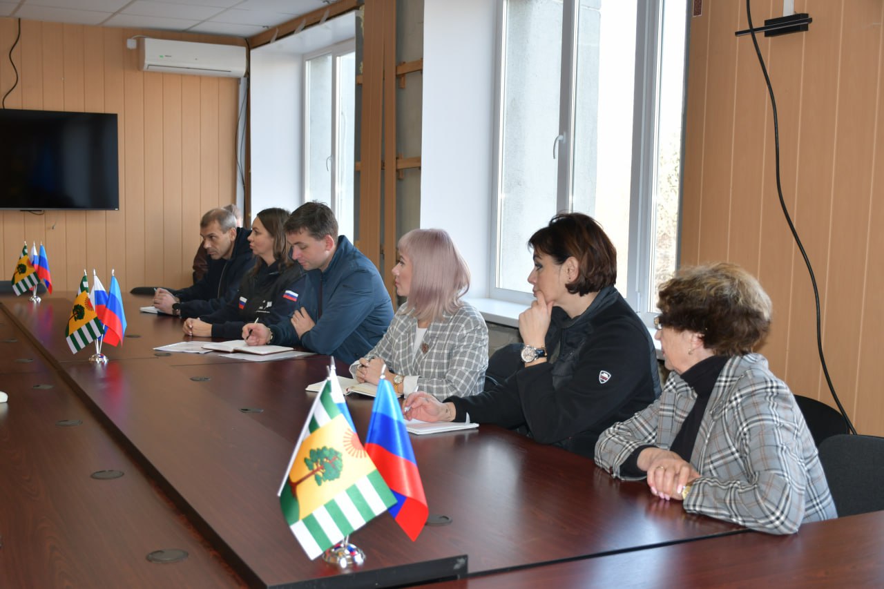 В рамках Всероссийского дня правовой помощи детям в Администрации города Рубежное состоялся важный прием граждан В рамках Всероссийского дня правовой помощи детям в Администрации города Рубежное состоялся важный прием граждан