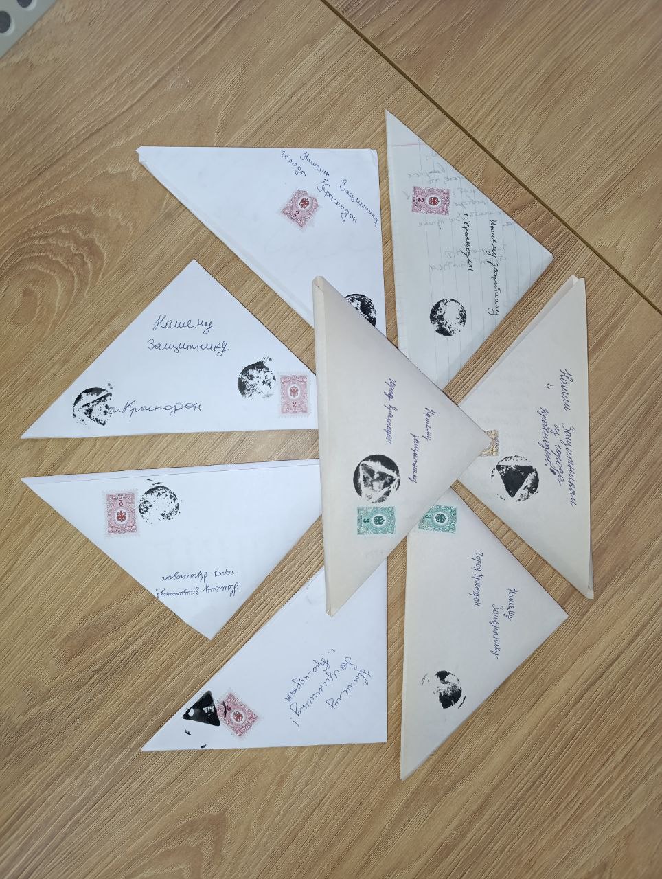 Добровольцы ССО «Молодогвардеец» ЛугРО ВСКС, студенты Краснодонского факультета инженерии и менеджмента (филиал) ЛГУ им. В. Даля приняли участие в патриотической акции «Ждём вас с Победой!» Добровольцы ССО «Молодогвардеец» ЛугРО ВСКС, студенты Краснодонского факультета инженерии и менеджмента (филиал) ЛГУ им. В. Даля приняли участие в патриотической акции «Ждём вас с Победой!»