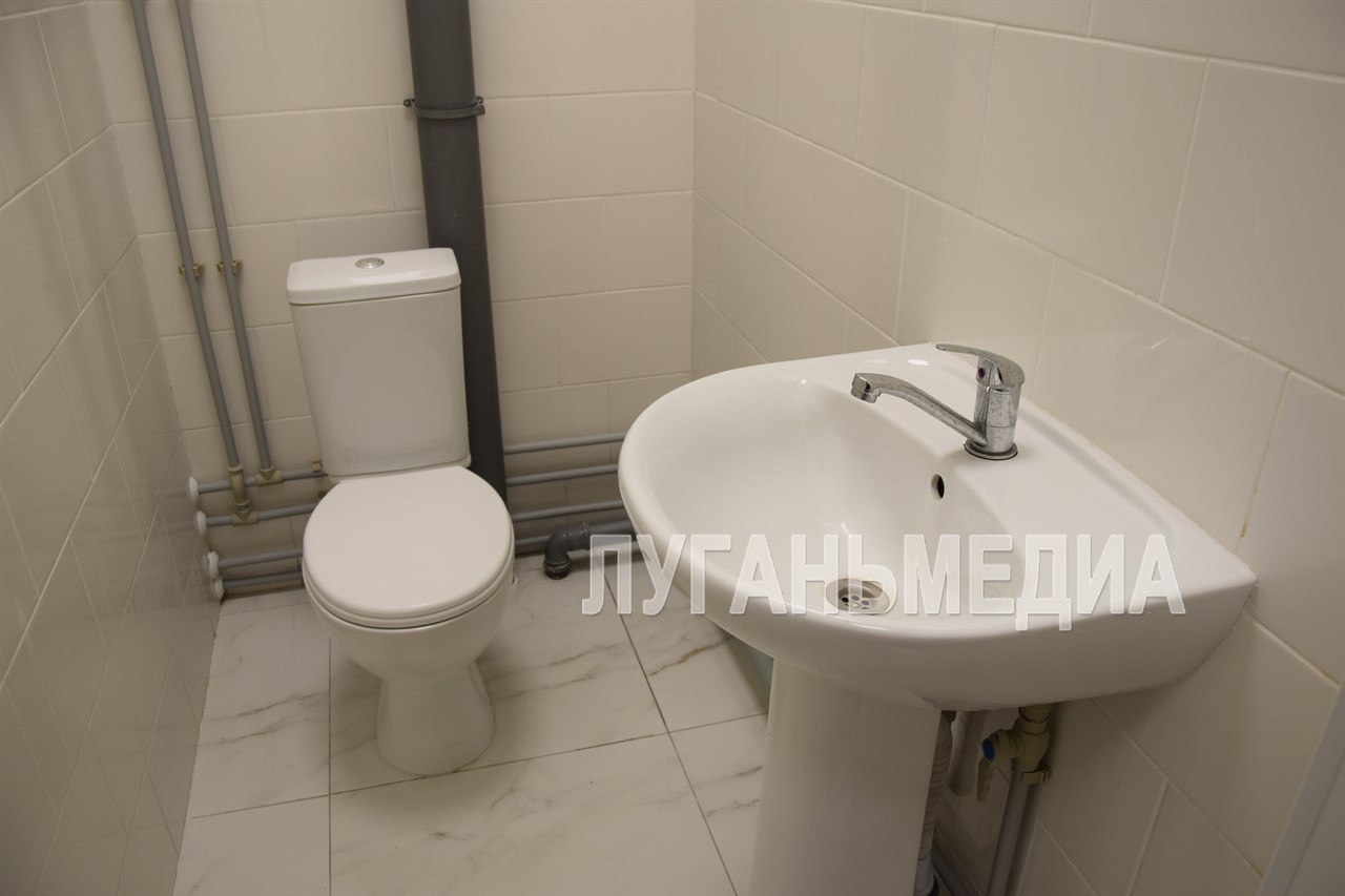 В спорткомплексе Славяносербска завершаются ремонтно-восстановительные работы В спорткомплексе Славяносербска завершаются ремонтно-восстановительные работы