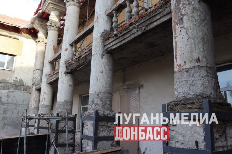 Красноярский край продолжает ход ремонта Комсомольского поселкового клуба Красноярский край продолжает ход ремонта Комсомольского поселкового клуба