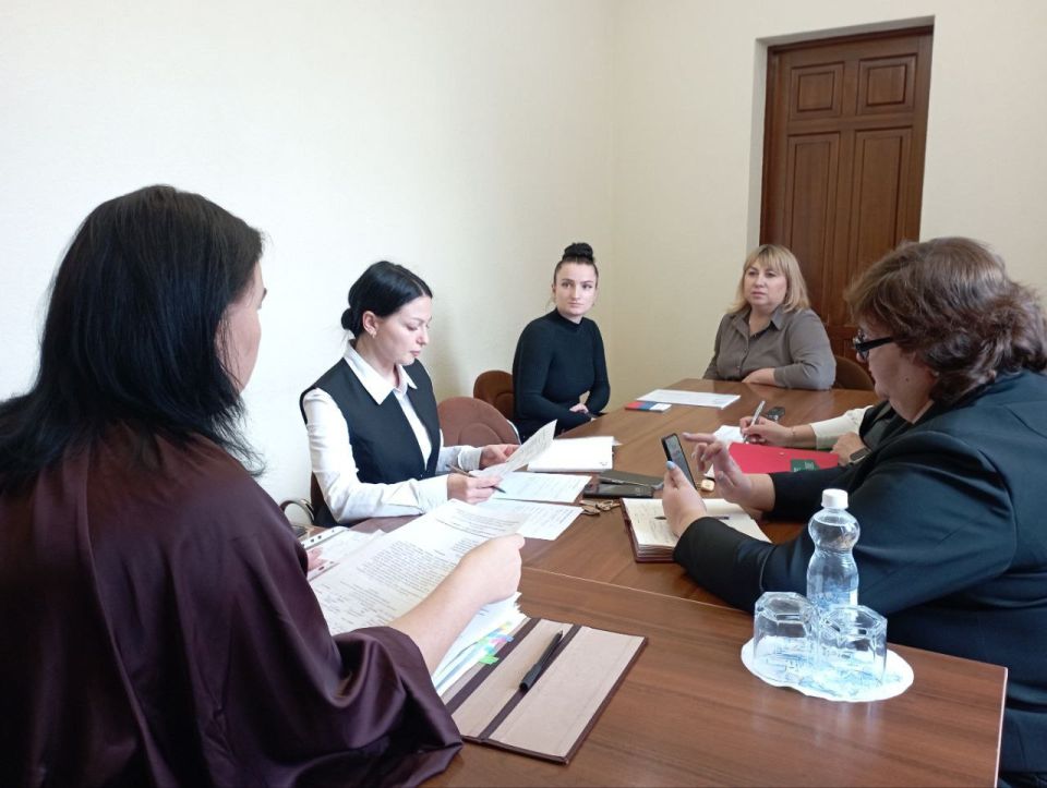Яна Пащенко: В Администрации города Луганска состоялся очередной приём граждан Яна Пащенко: В Администрации города Луганска состоялся очередной приём граждан