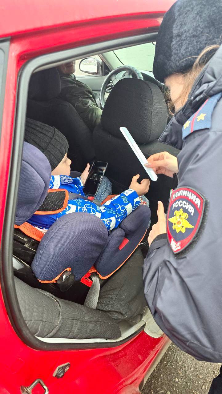 Безопасность детей на дороге: утренний рейд Центра ДиТН, ПБДД ГИБДД МВД по ЛНР Безопасность детей на дороге: утренний рейд Центра ДиТН, ПБДД ГИБДД МВД по ЛНР