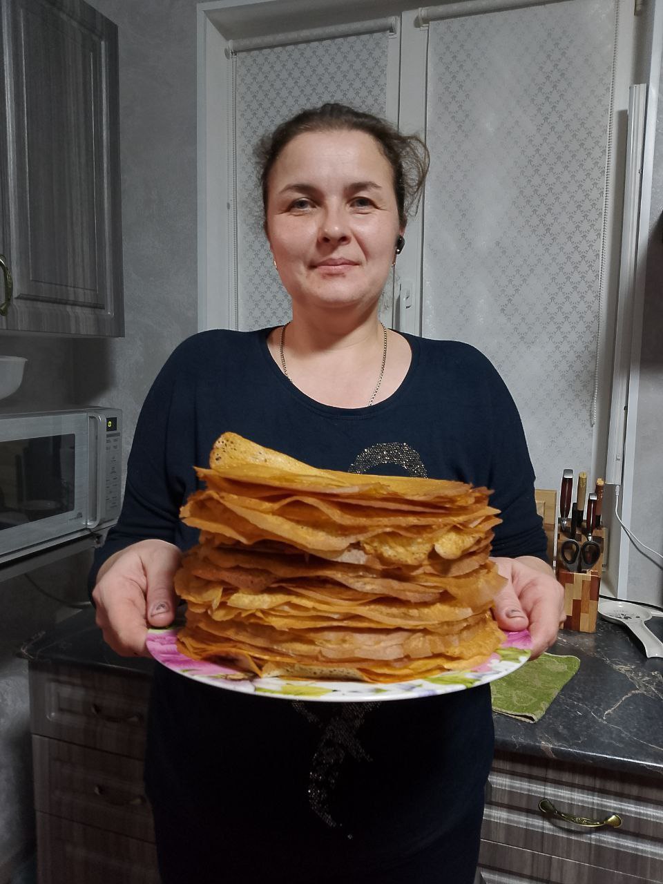 Члены Совета женщин пгт Чернухино решили по-особенному отметить День ракетных войск и артиллерии, который отмечается 19 ноября, выразив поддержку участникам СВО Члены Совета женщин пгт Чернухино решили по-особенному отметить День ракетных войск и артиллерии, который отмечается 19 ноября, выразив поддержку участникам СВО