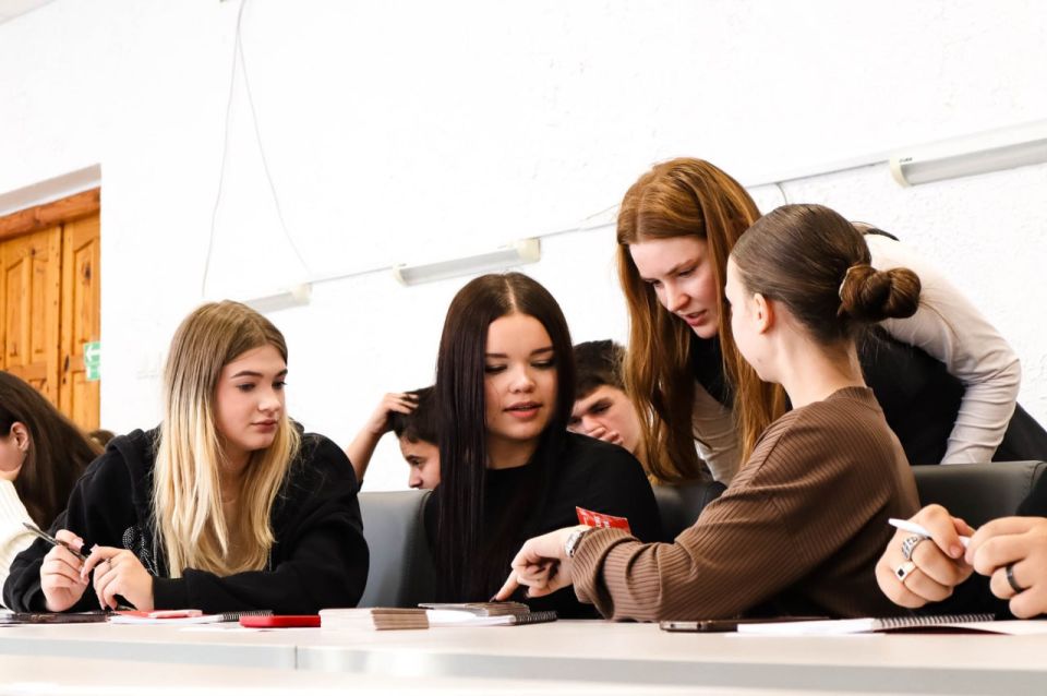 ������� ������� ������-���� �������������� ������������ ��� ��������� �������� � ���� ��������