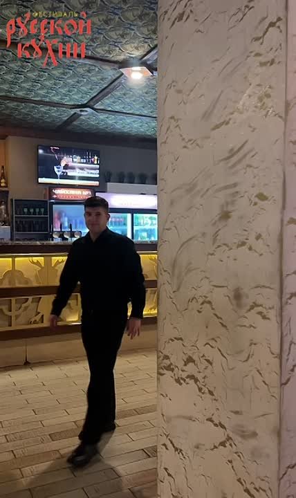 Знакомим с участниками Фестиваля русской кухни