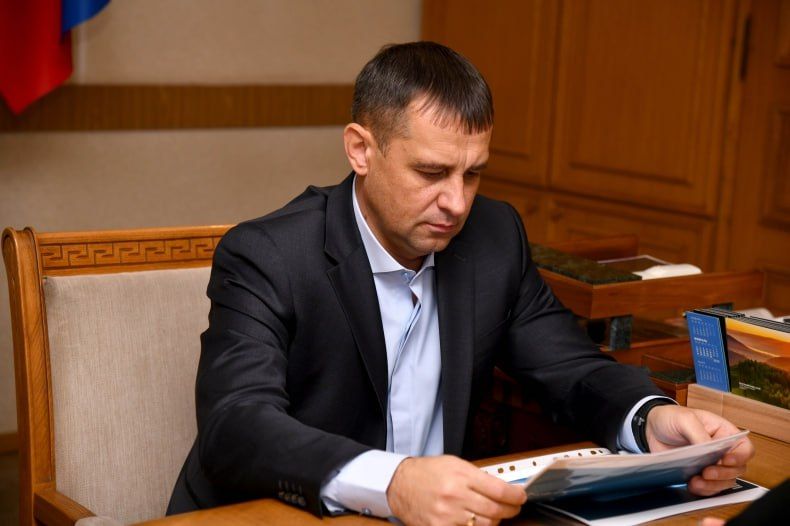 Врип Главы Свердловского муниципального округа встретился с представителем банка ВТБ Врип Главы Свердловского муниципального округа встретился с представителем банка ВТБ