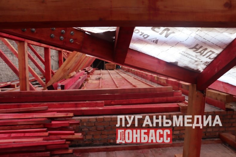 Красноярский край продолжает ход ремонта Комсомольского поселкового клуба Красноярский край продолжает ход ремонта Комсомольского поселкового клуба