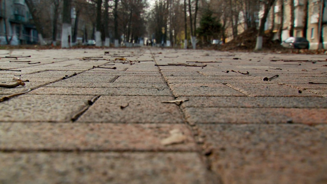 В Молодогвардейске завершена укладка брусчатки на аллее по улице Ленина! В Молодогвардейске завершена укладка брусчатки на аллее по улице Ленина!