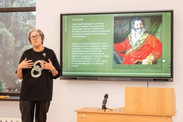 В Академии Матусовского прошли открытые лекции по русской классике