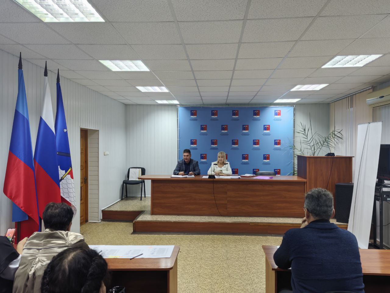 19.11.2025г. в Станице Луганской было проведено XL заседание сессии I созыва Совета депутатов Станично-Луганского МО ЛНР 19.11.2025г. в Станице Луганской было проведено XL заседание сессии I созыва Совета депутатов Станично-Луганского МО ЛНР