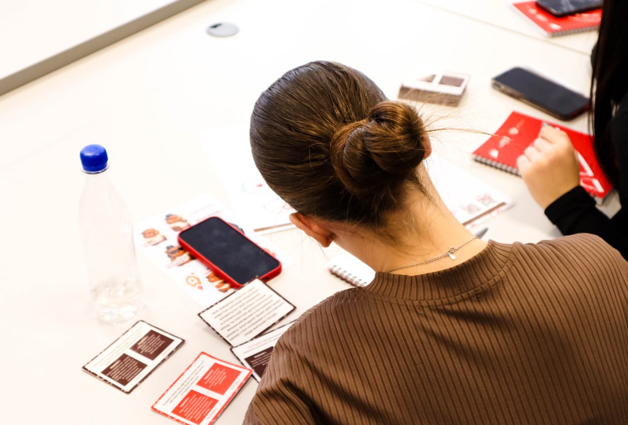 Провели деловую бизнес-игру «Стартаповские приключения» для студентов колледжа в Доме пионеров Провели деловую бизнес-игру «Стартаповские приключения» для студентов колледжа в Доме пионеров