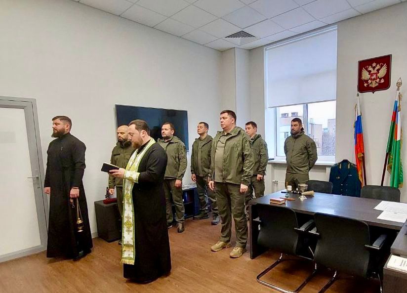 Сотрудники Росприроднадзора передали оборудование и вещи общим весом около 3 тонн военнослужащим Ленинградского военного округа группировки войск «Север» в Луганской Народной Республике Сотрудники Росприроднадзора передали оборудование и вещи общим весом около 3 тонн военнослужащим Ленинградского военного округа группировки войск «Север» в Луганской Народной Республике