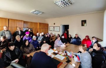 В селе Александровка состоялся сход граждан, на котором присутствовало 35 человек