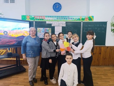 "Великан на поляне" учит дружить с природой!