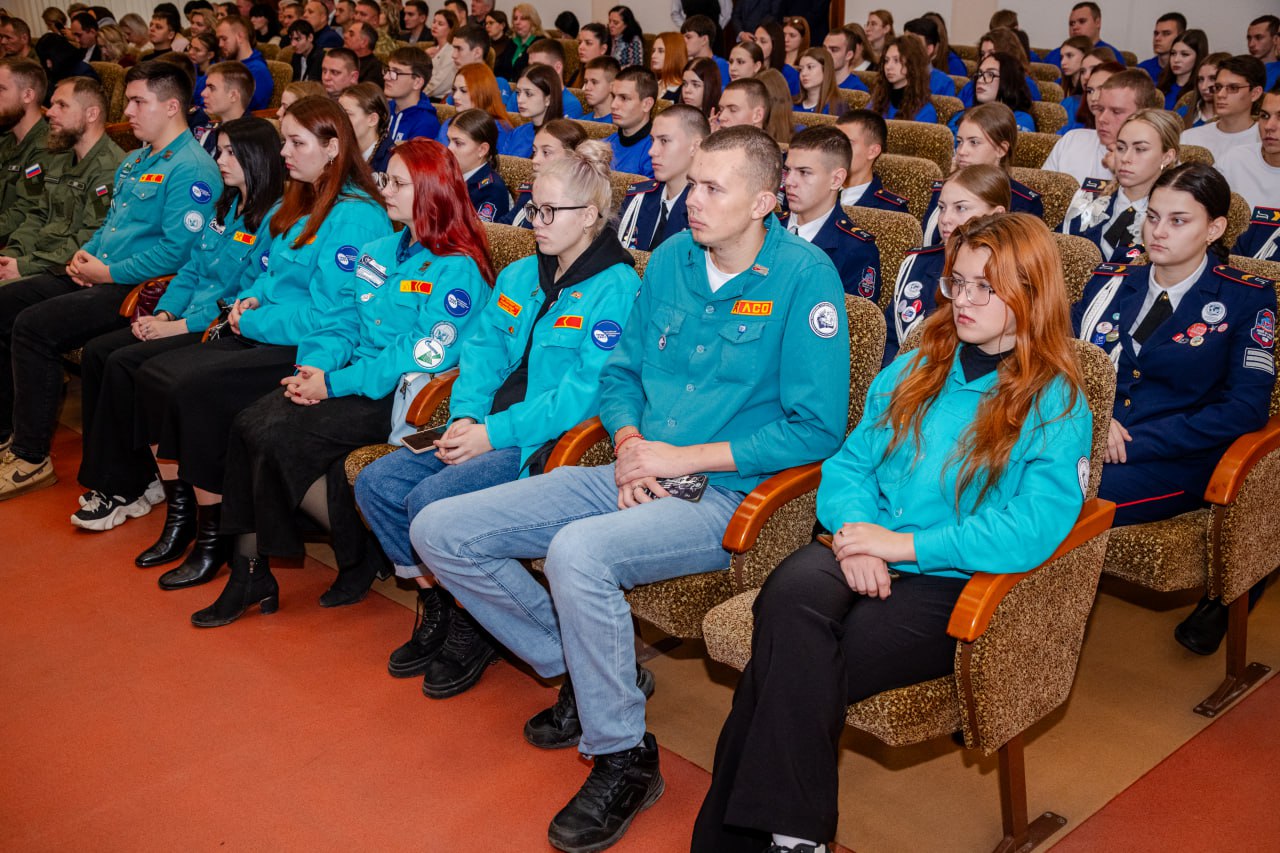 IV Конференция «Единой России» прошла в Луганске IV Конференция «Единой России» прошла в Луганске