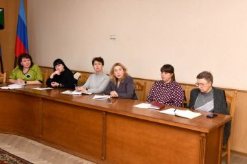 В Свердловском муниципальном округе ЛНР обсудили противодействие задолженности по зарплате