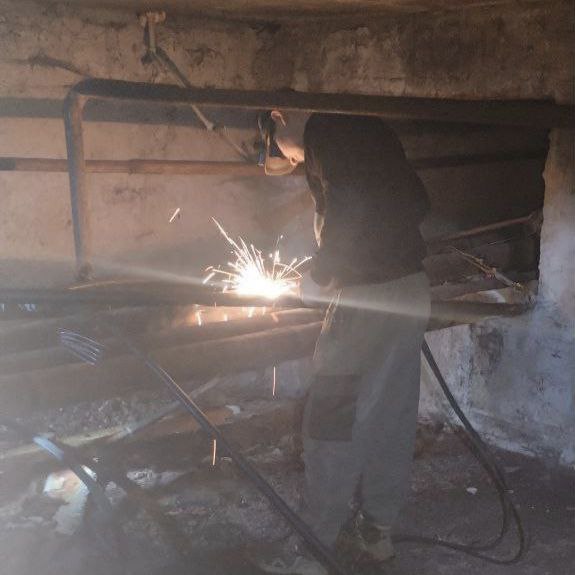 Специалисты Луганского филиала Единой управляющей компании активно занимаются устранением точечных неполадок на внутридомовых системах отопления Специалисты Луганского филиала Единой управляющей компании активно занимаются устранением точечных неполадок на внутридомовых системах отопления