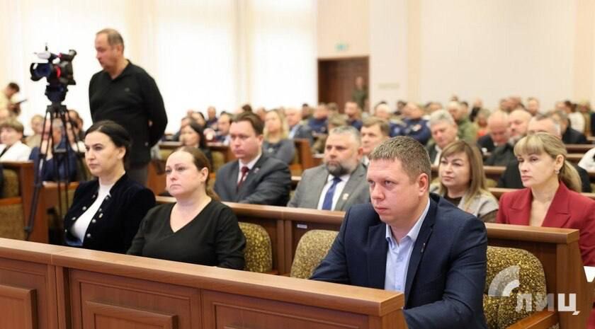 Виктория Сошина: Совместно с однопартийцами приняла участие в IV конференции Луганского регионального отделения партии «Единая Россия» Виктория Сошина: Совместно с однопартийцами приняла участие в IV конференции Луганского регионального отделения партии «Единая Россия»