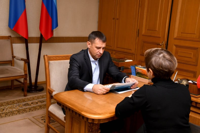 Врип Главы Свердловского муниципального округа встретился с представителем банка ВТБ