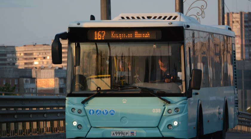 Жители Ровеньков, Беловодска и Антрацита устроились водителями в Луганскгортранс