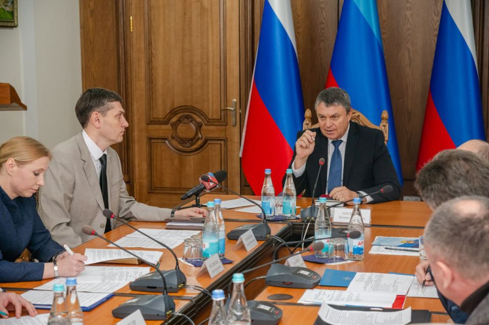 Леонид Пасечник: «Значительное внимание уделяем укреплению межнационального и межрелигиозного мира и сотрудничества» Леонид Пасечник: «Значительное внимание уделяем укреплению межнационального и межрелигиозного мира и сотрудничества»