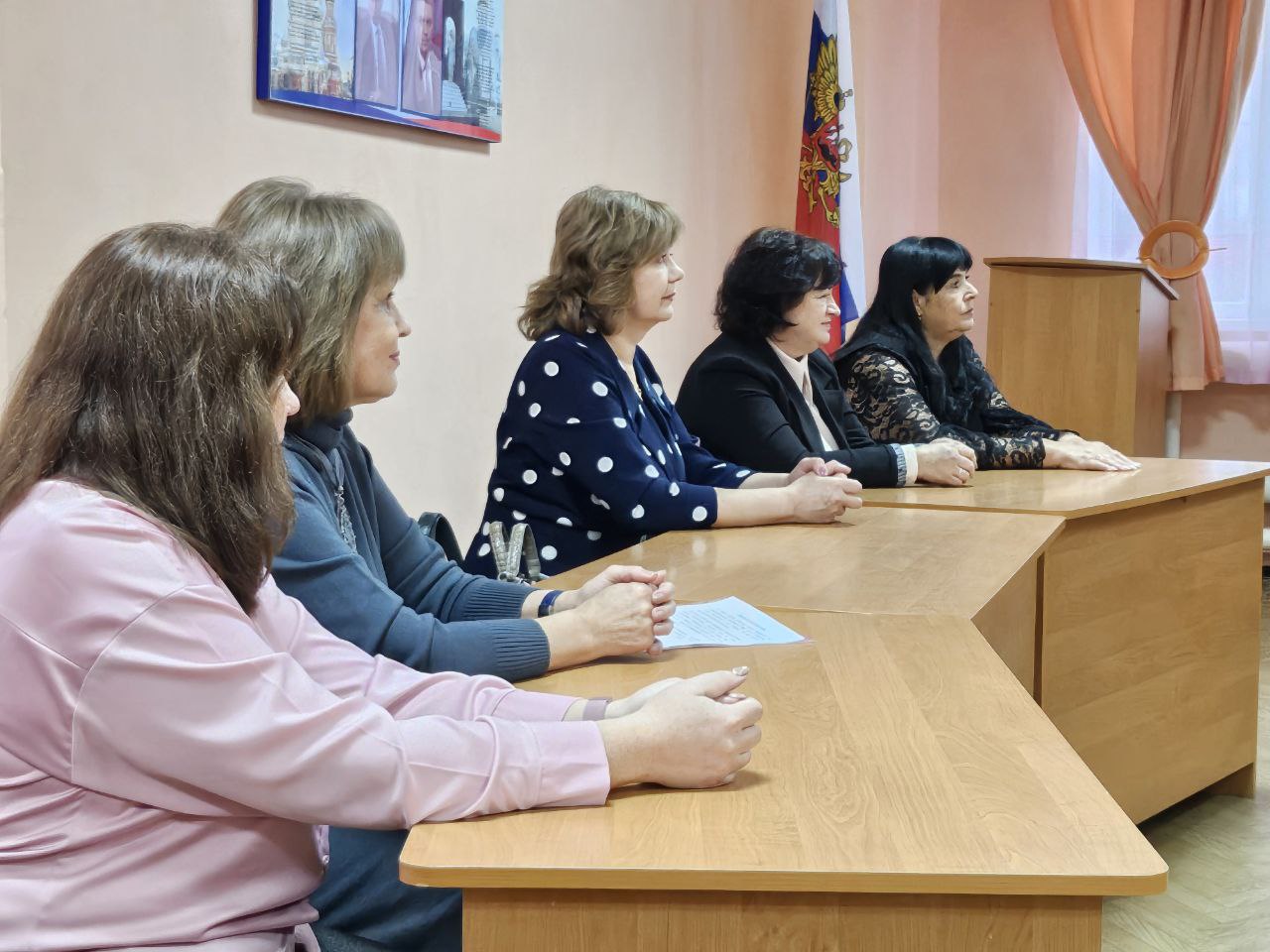 В преддверии праздника Дня бухгалтера в Брянковском колледже ЛГПУ состоялось торжественное мероприятие, в котором приняли участие руководители, главные бухгалтеры предприятий и организаций города и ветераны В преддверии праздника Дня бухгалтера в Брянковском колледже ЛГПУ состоялось торжественное мероприятие, в котором приняли участие руководители, главные бухгалтеры предприятий и организаций города и ветераны