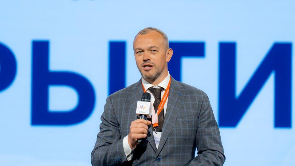 Будущее городов России формируется в Тюмени: 350 экспертов со всей страны обсуждают урбанистику и архитектуру Будущее городов России формируется в Тюмени: 350 экспертов со всей страны обсуждают урбанистику и архитектуру