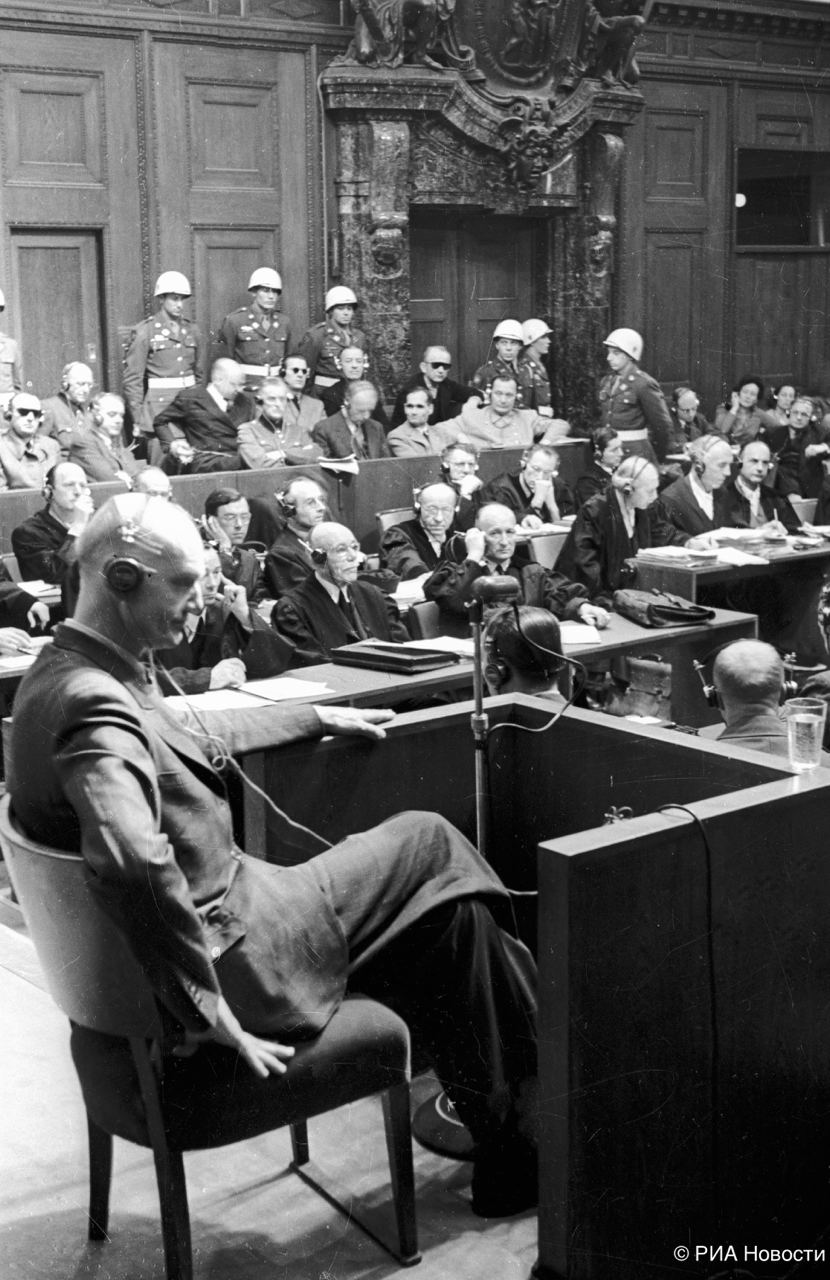 20 ноября 1945 года в Нюрнберге начался первый международный судебный процесс над главными военными преступниками Третьего рейха 20 ноября 1945 года в Нюрнберге начался первый международный судебный процесс над главными военными преступниками Третьего рейха