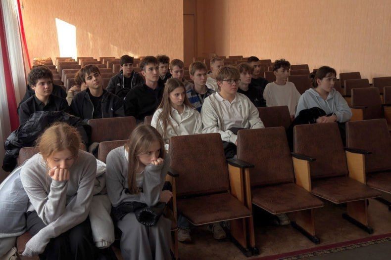 Состоялась лекция для школьников и медперсонала СЦГМБ «Меры безопасности при угрозе проведения террористических актов» провели на базе Состоялась лекция для школьников и медперсонала СЦГМБ «Меры безопасности при угрозе проведения террористических актов» провели на базе